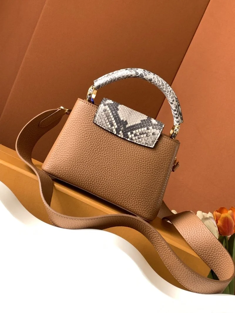Effortless Louis Vuitton Capucines BB Bags 40642