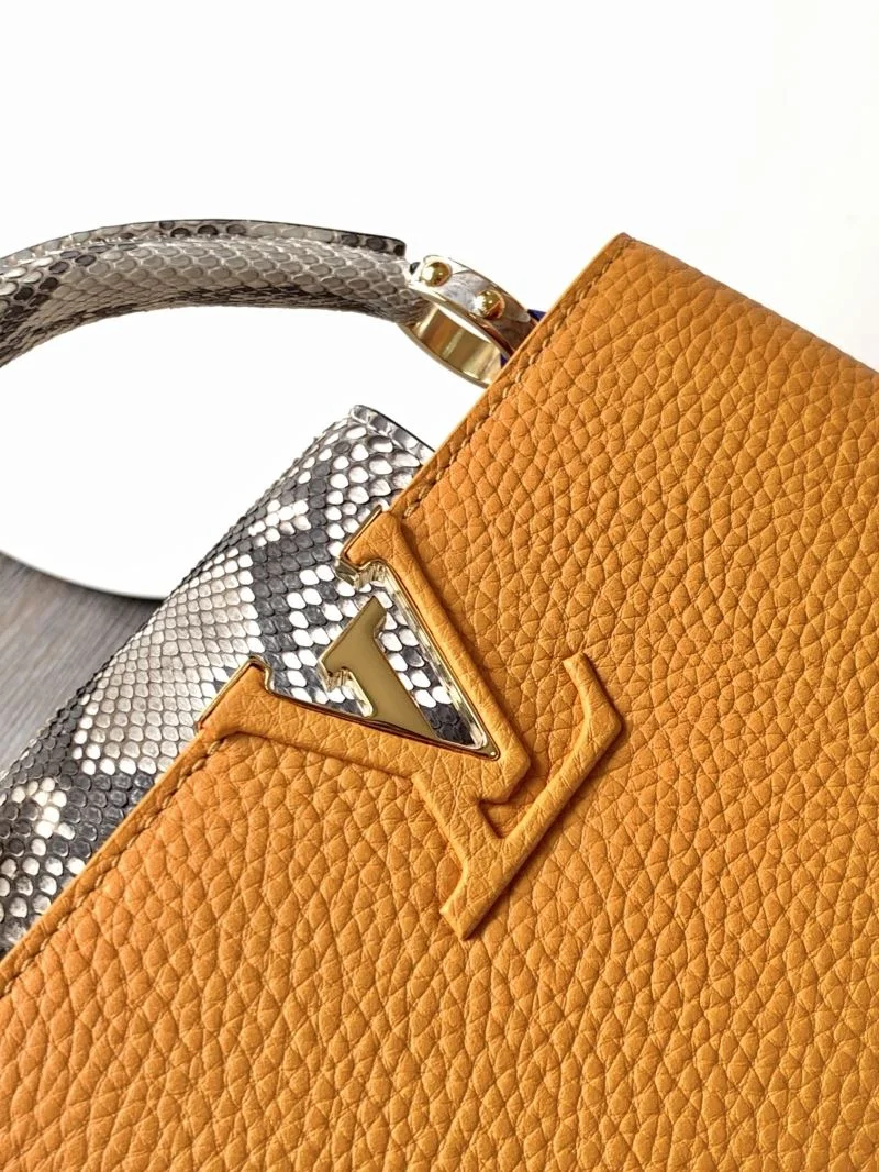 Elegant Louis Vuitton Capucines BB Bags 40637