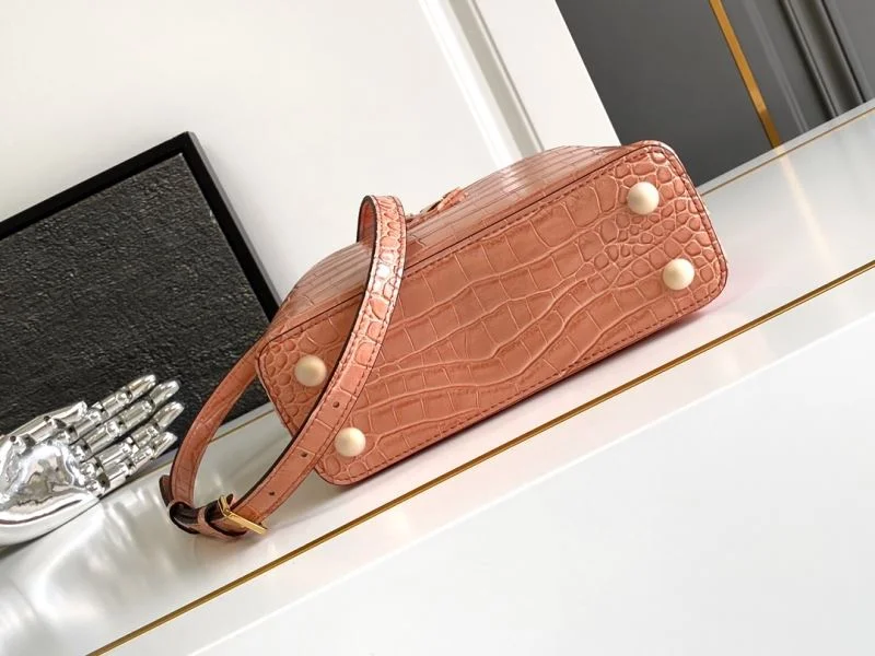 Packable Louis Vuitton Capucines BB Bags 40627