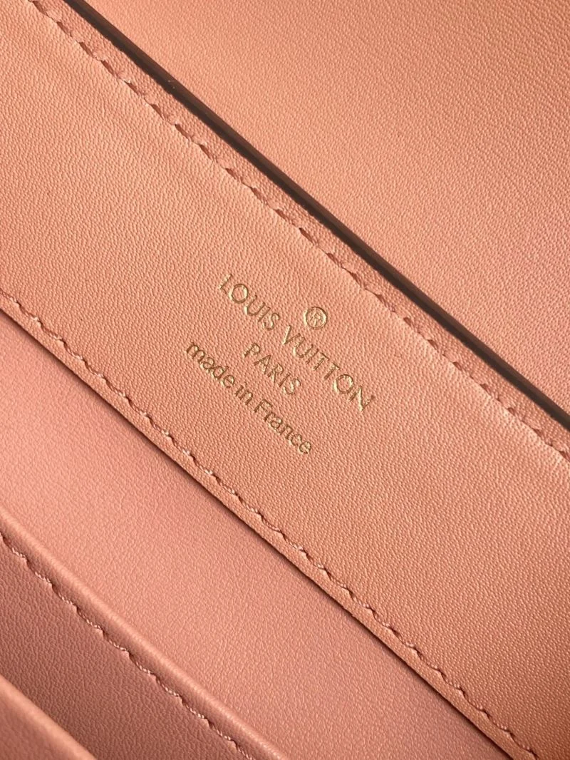 Packable Louis Vuitton Capucines BB Bags 40627