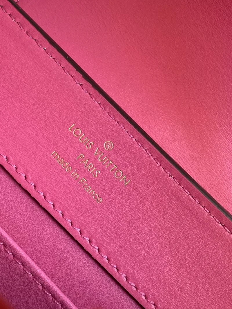 Louis Vuitton Capucines BB Bags Attractive 40659