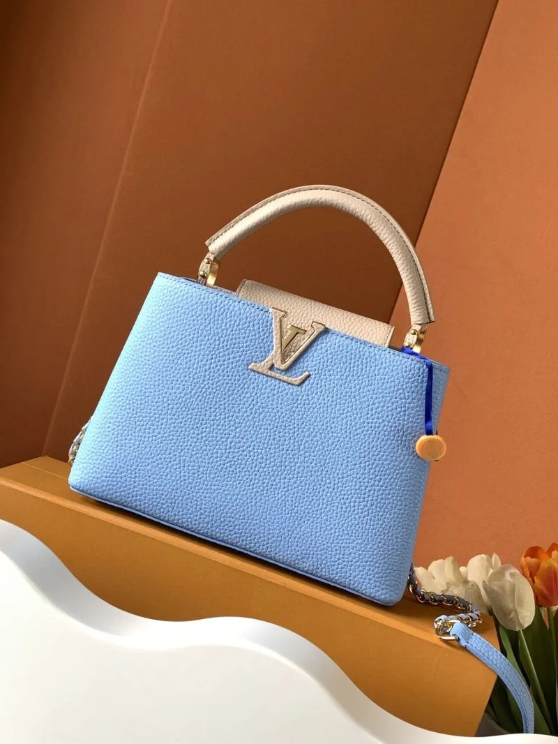 Flexible Louis Vuitton Capucines BB Bags 40630