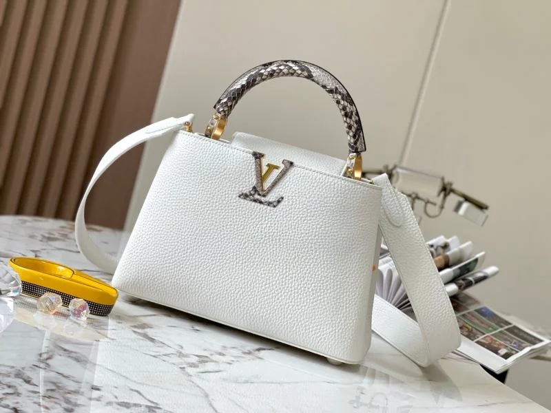 SmoothTexture Louis Vuitton Capucines BB Bags 40618