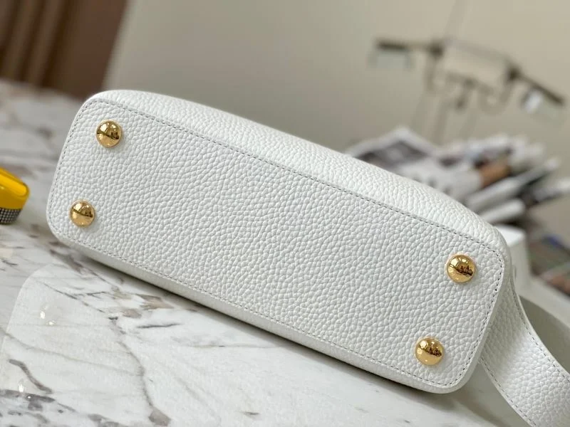 SmoothTexture Louis Vuitton Capucines BB Bags 40618