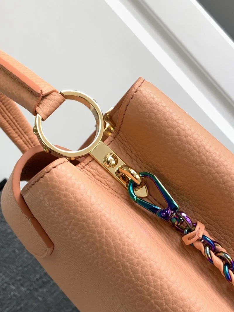 WrinkleFree Louis Vuitton Capucines BB Bags 40626