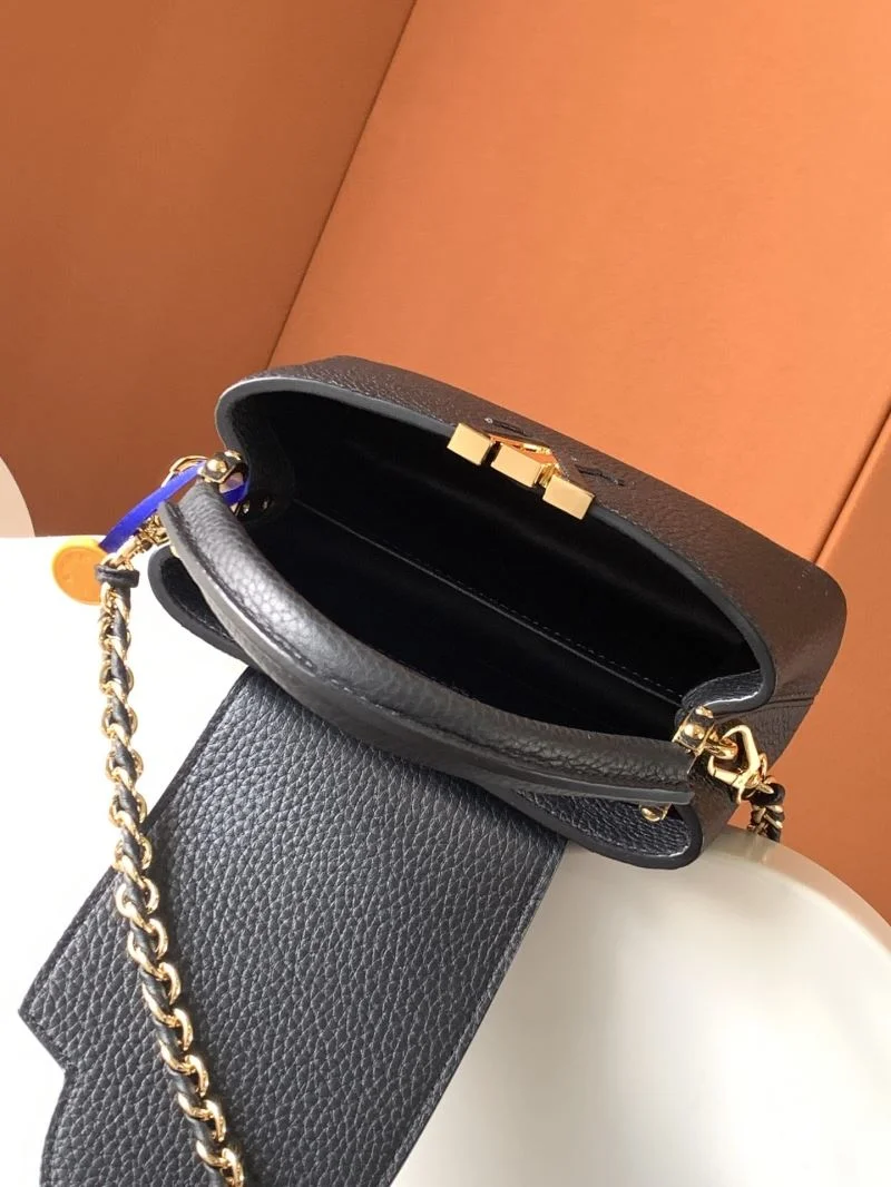 ZipUp Louis Vuitton Capucines BB Bags 40625