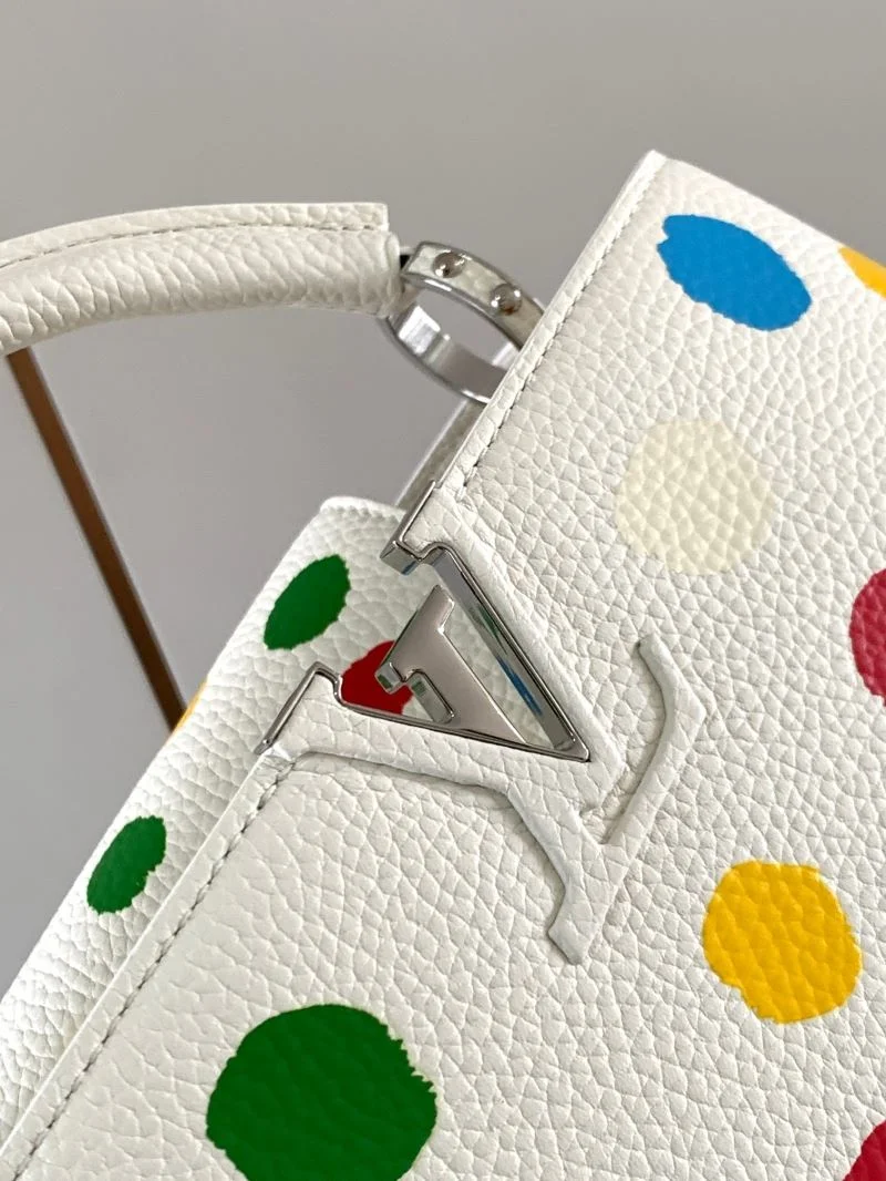 Louis Vuitton Capucines BB Bags EyeCatching 40611