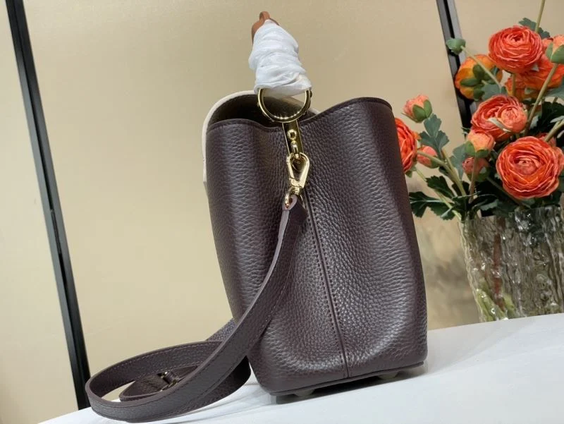 RelaxedFit Louis Vuitton Capucines BB Bags 40598