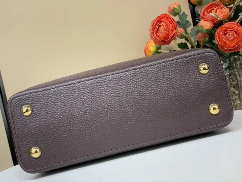 RelaxedFit Louis Vuitton Capucines BB Bags 40598