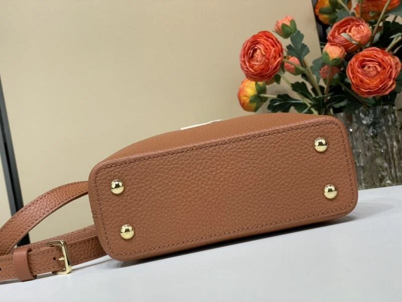 Modern Louis Vuitton Capucines BB Bags 40628