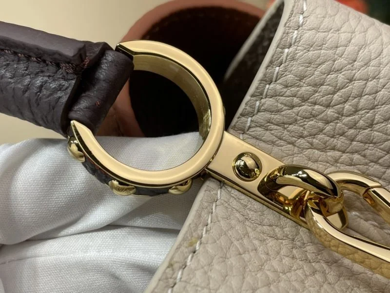 Functional Louis Vuitton Capucines BB Bags 40587
