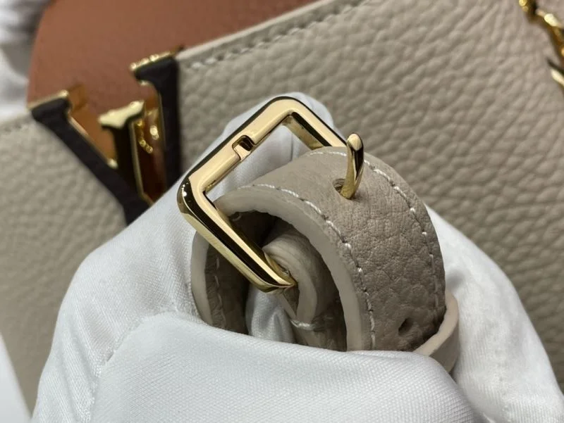 Functional Louis Vuitton Capucines BB Bags 40587