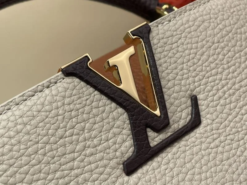 Chic Louis Vuitton Capucines BB Bags 40582