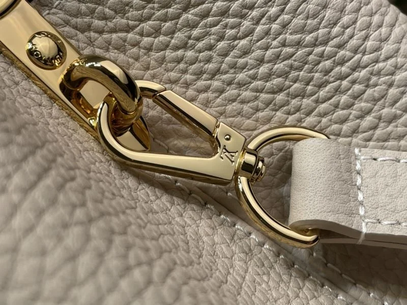 Chic Louis Vuitton Capucines BB Bags 40582