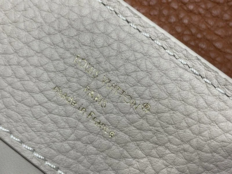 Chic Louis Vuitton Capucines BB Bags 40582