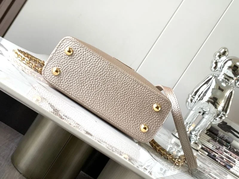 Louis Vuitton Capucines BB Bags Trendy 40596