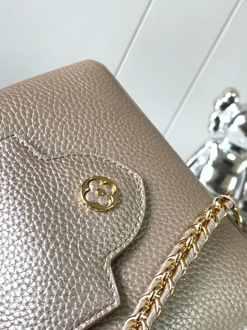 Louis Vuitton Capucines BB Bags Trendy 40596