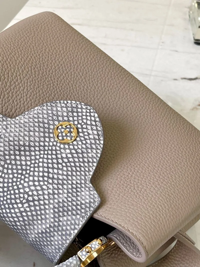 Sleek Louis Vuitton Capucines BB Bags 40131