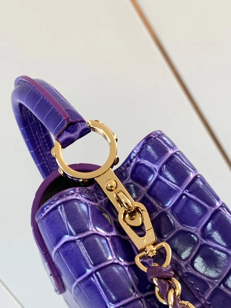 Louis Vuitton Capucines BB Bags FreshLook 40094