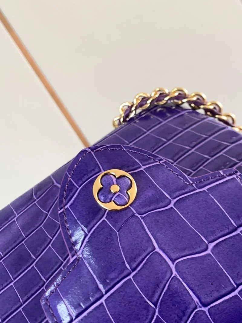 Louis Vuitton Capucines BB Bags FreshLook 40094