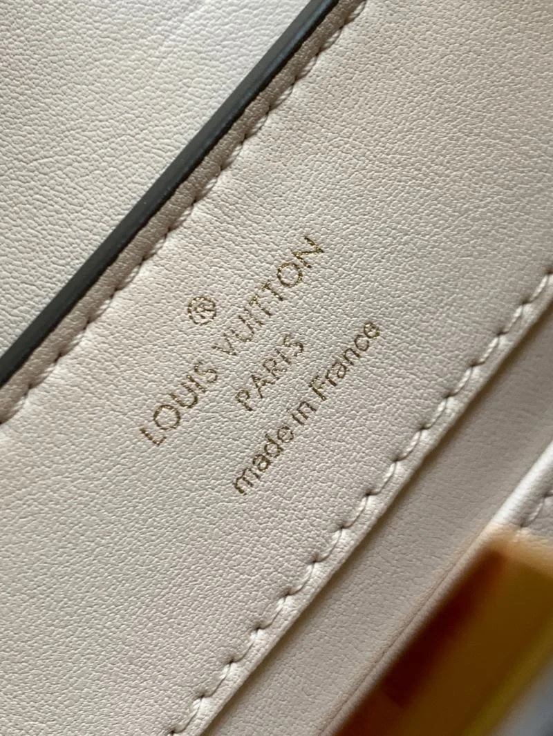 Louis Vuitton Capucines BB Bags WaterResistant 40092