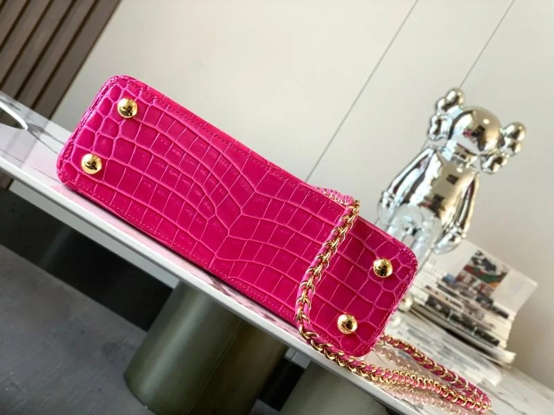 Compact Louis Vuitton Capucines BB Bags 40083