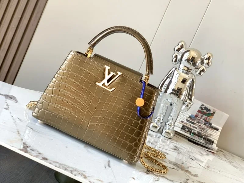 Elegant Louis Vuitton Capucines BB Bags 40108