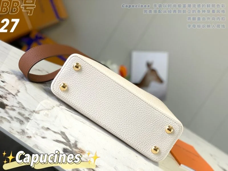Versatile Louis Vuitton Capucines BB Bags 40071