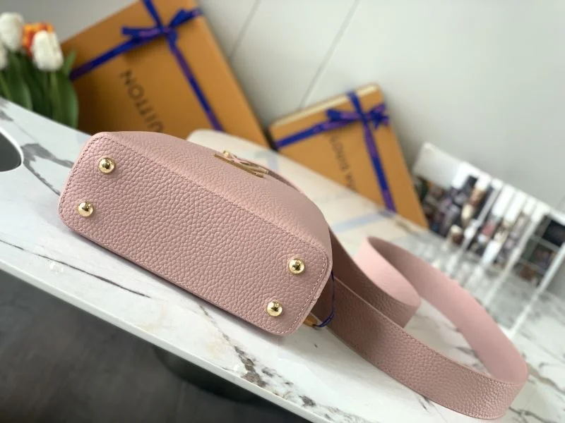 Durable Louis Vuitton Capucines BB Bags 40080