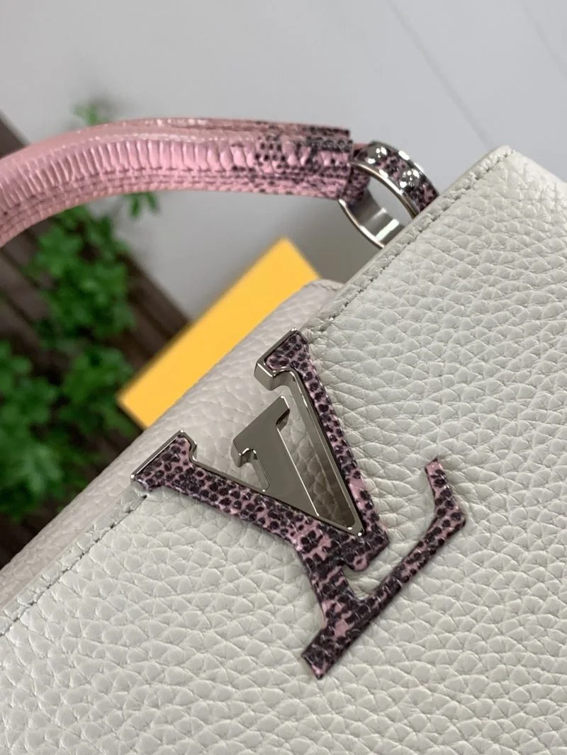 FlexibleFit Louis Vuitton Capucines BB Bags 40162