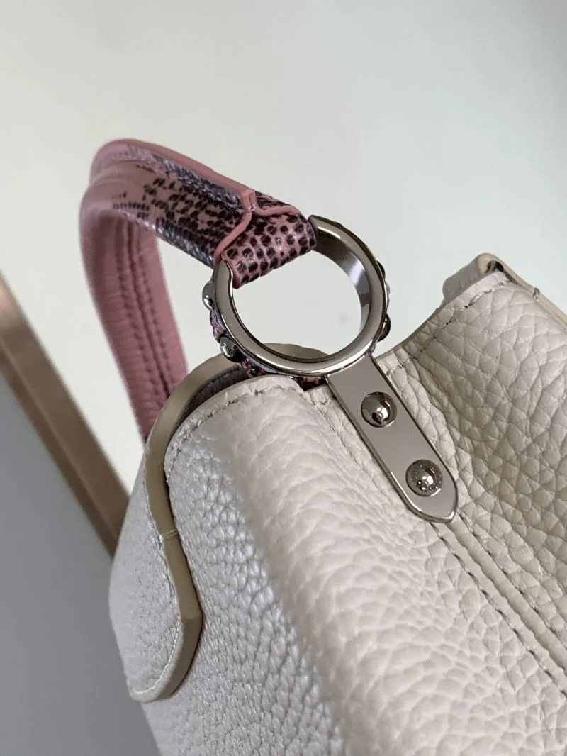 FlexibleFit Louis Vuitton Capucines BB Bags 40162