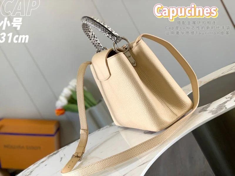 Louis Vuitton Capucines BB Bags Snug 40102
