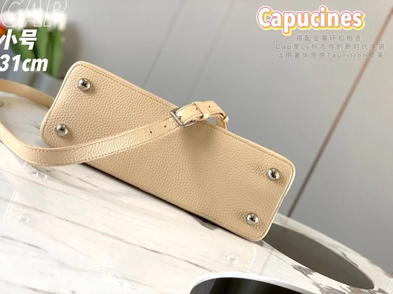 Louis Vuitton Capucines BB Bags Snug 40102