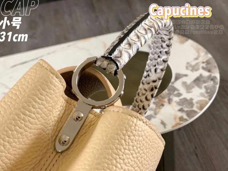 Louis Vuitton Capucines BB Bags Snug 40102