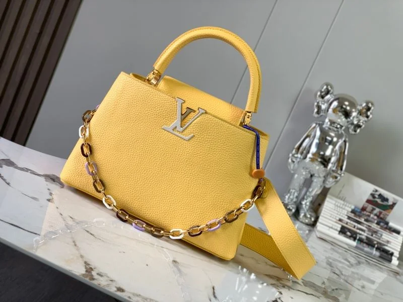 RelaxedFit Louis Vuitton Capucines BB Bags 40100