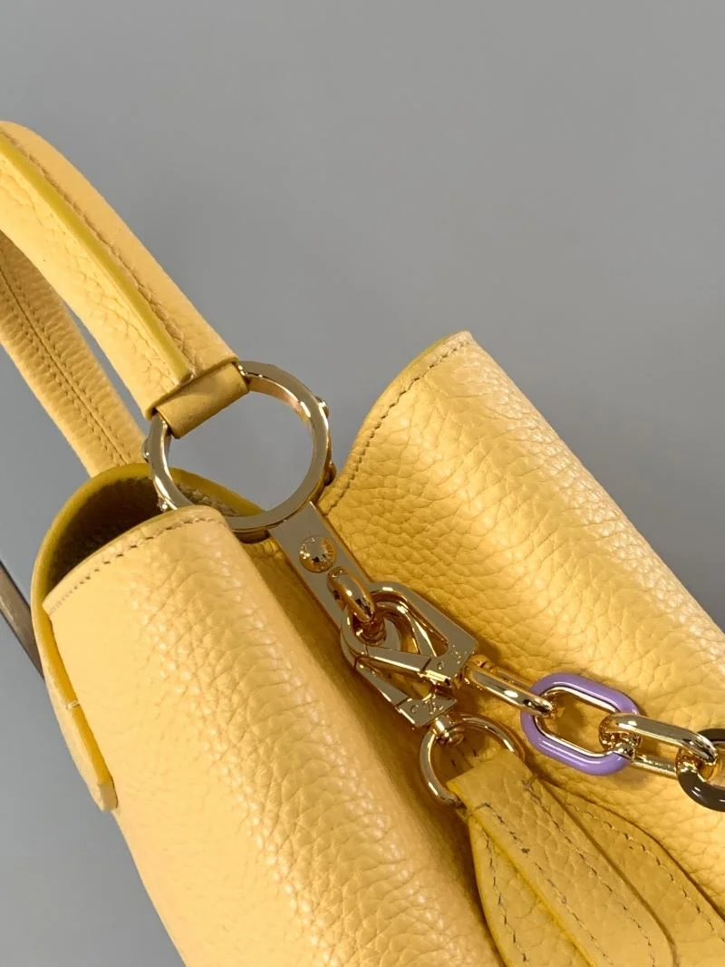 RelaxedFit Louis Vuitton Capucines BB Bags 40100