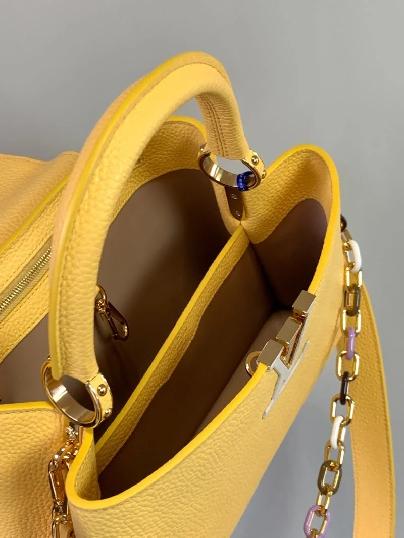 RelaxedFit Louis Vuitton Capucines BB Bags 40100