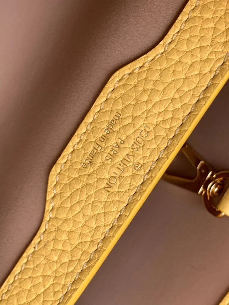 RelaxedFit Louis Vuitton Capucines BB Bags 40100