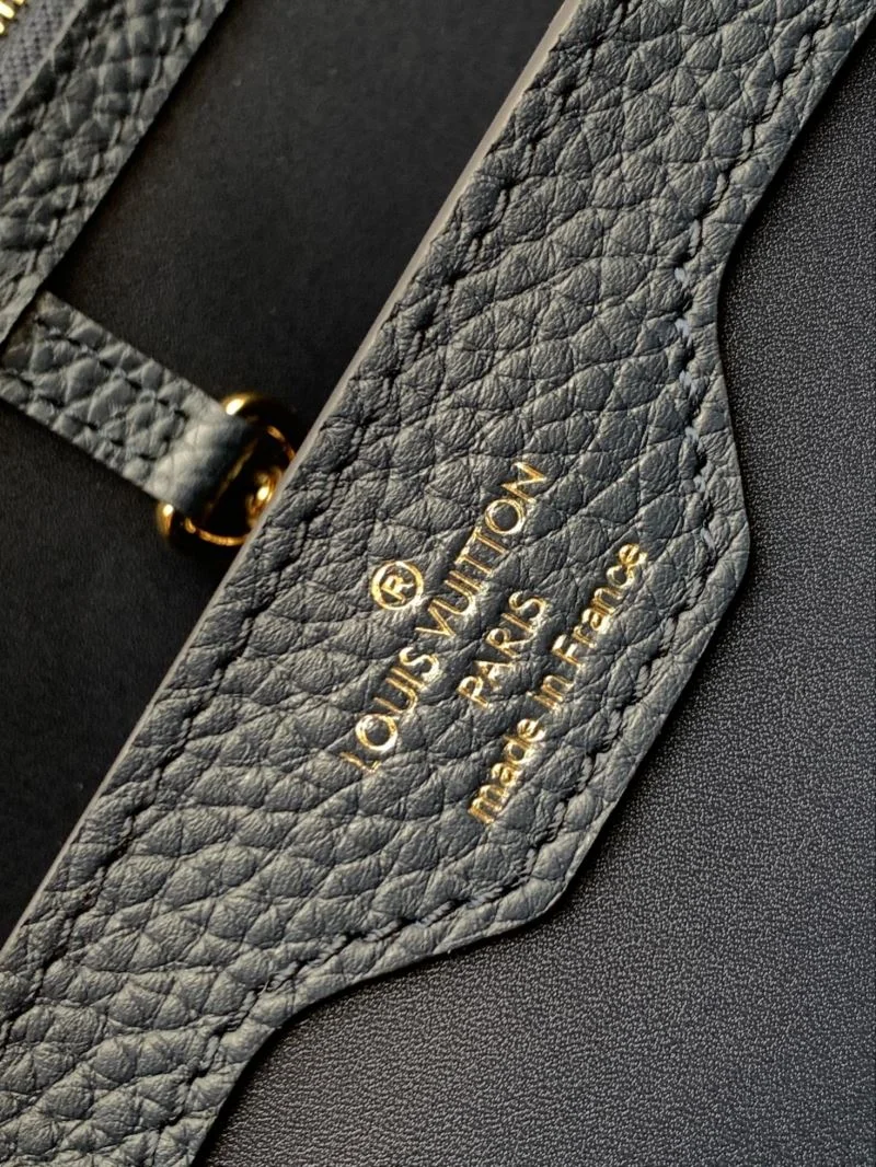 Louis Vuitton Capucines BB Bags Resilient 40060