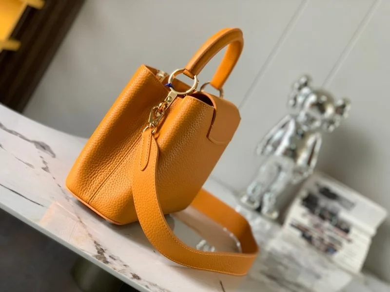 Lightweight Louis Vuitton Capucines BB Bags 40045