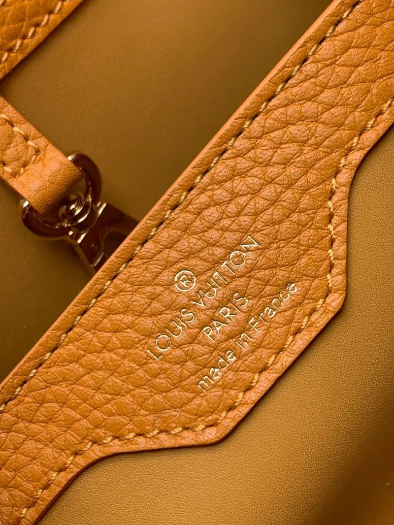 Lightweight Louis Vuitton Capucines BB Bags 40045