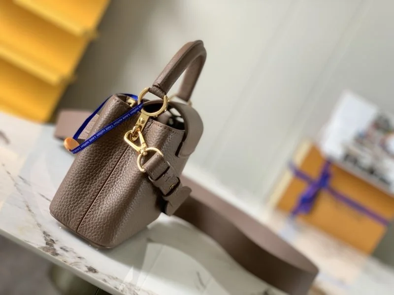 EasyMatch Louis Vuitton Capucines BB Bags 40056