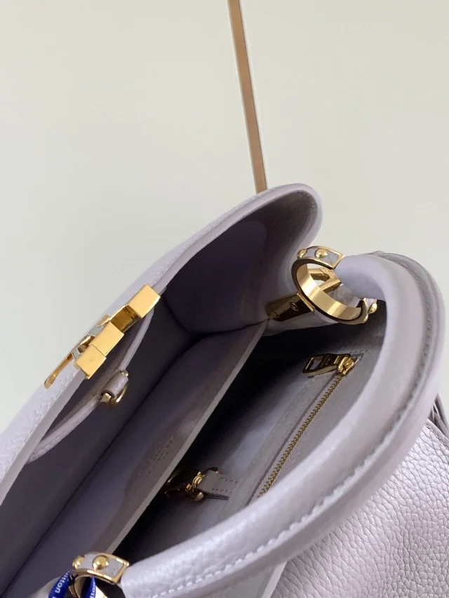 Louis Vuitton Capucines BB Bags AllSeason 40043