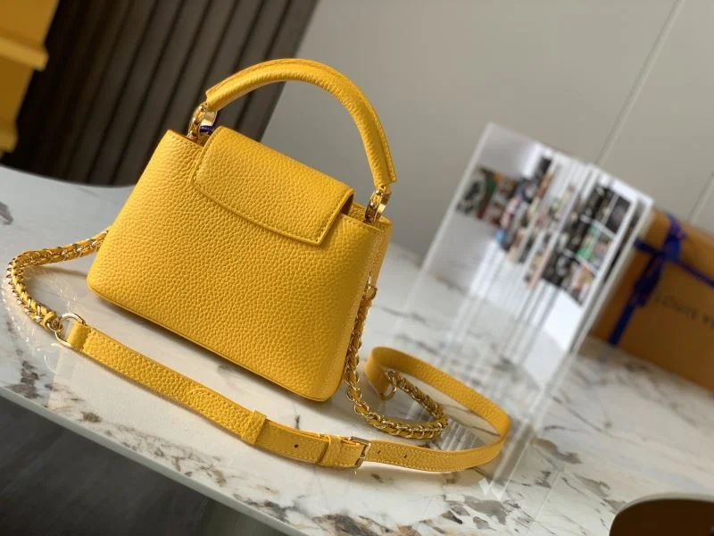 BestValue Louis Vuitton Capucines BB Bags 40121