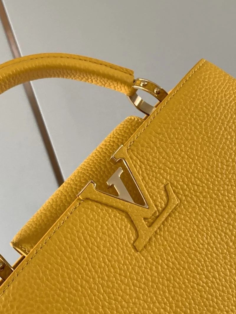 Chic Louis Vuitton Capucines BB Bags 40040