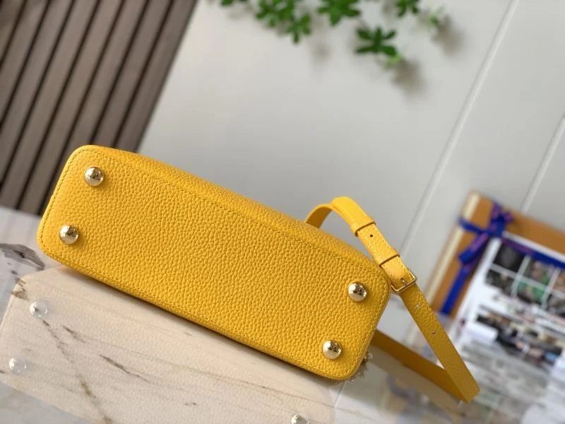 Chic Louis Vuitton Capucines BB Bags 40040