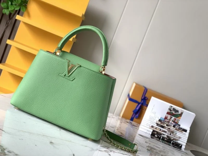 SmoothTexture Louis Vuitton Capucines BB Bags 40038