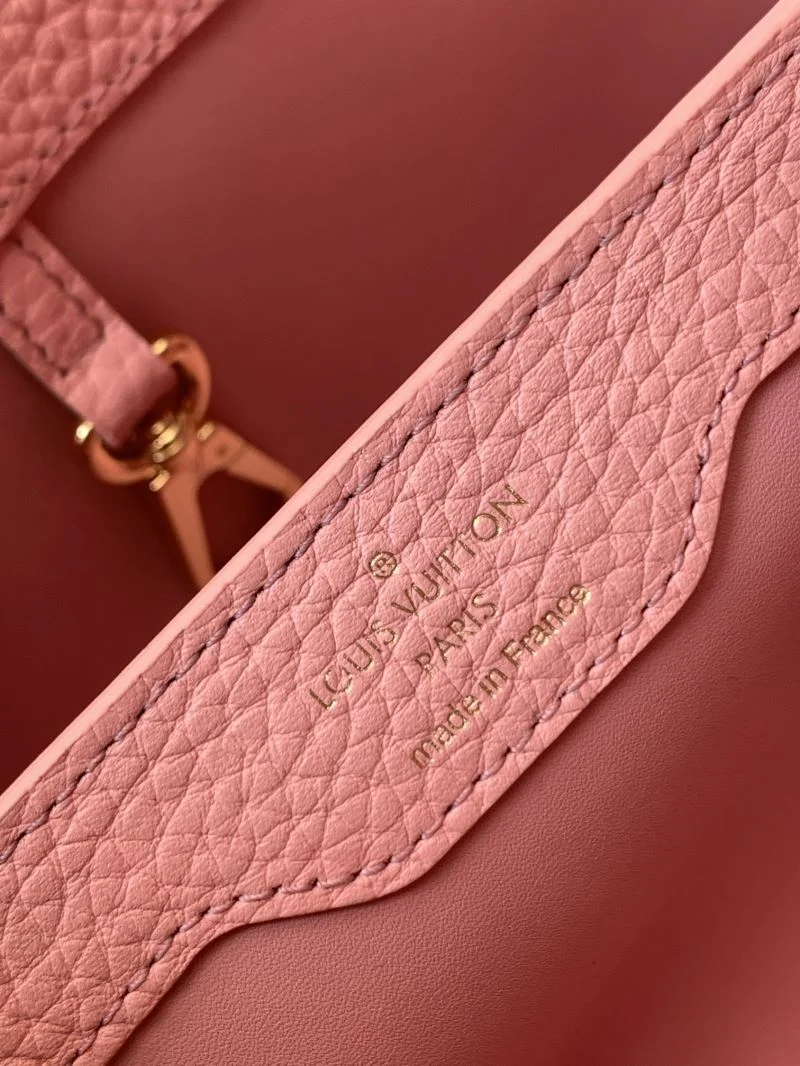 SmoothTexture Louis Vuitton Capucines BB Bags 40038