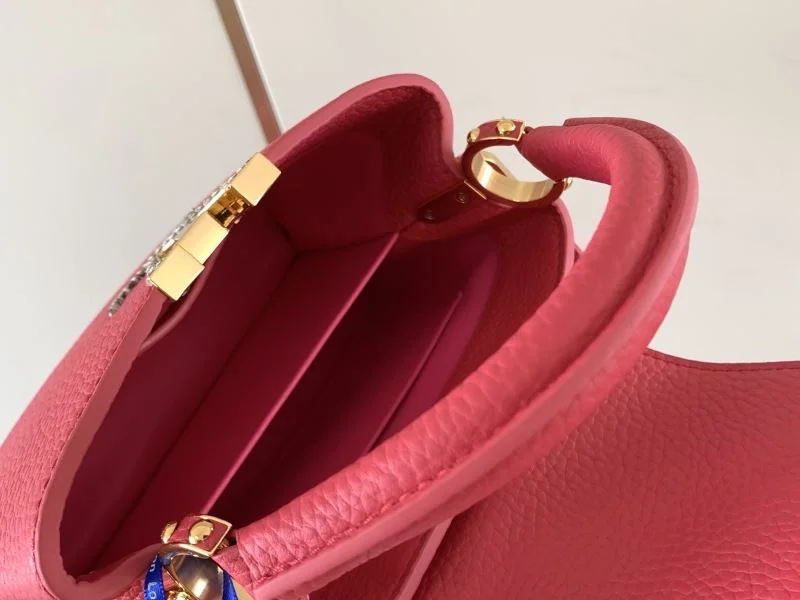 Popular Louis Vuitton Capucines BB Bags 40074