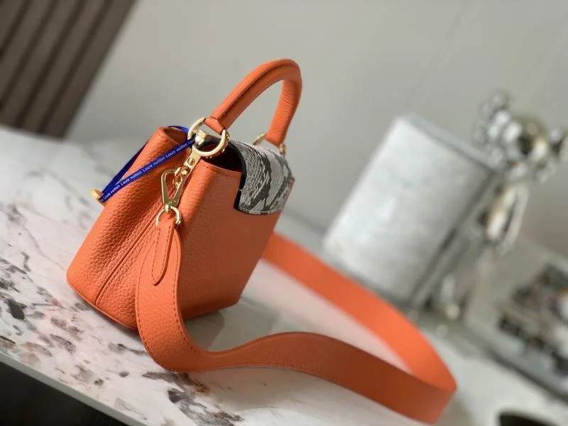 Unique Louis Vuitton Capucines BB Bags 40029